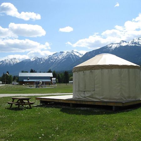 Golden Eco Adventure Ranch公寓 外观 照片