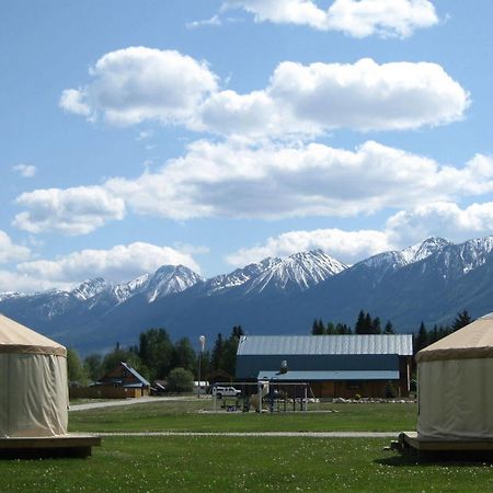 Golden Eco Adventure Ranch公寓 外观 照片