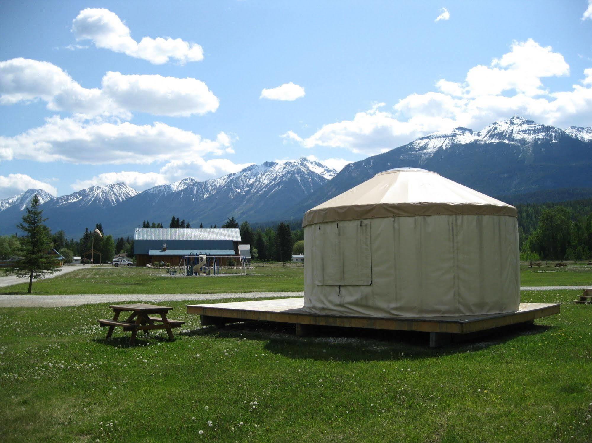 Golden Eco Adventure Ranch公寓 外观 照片